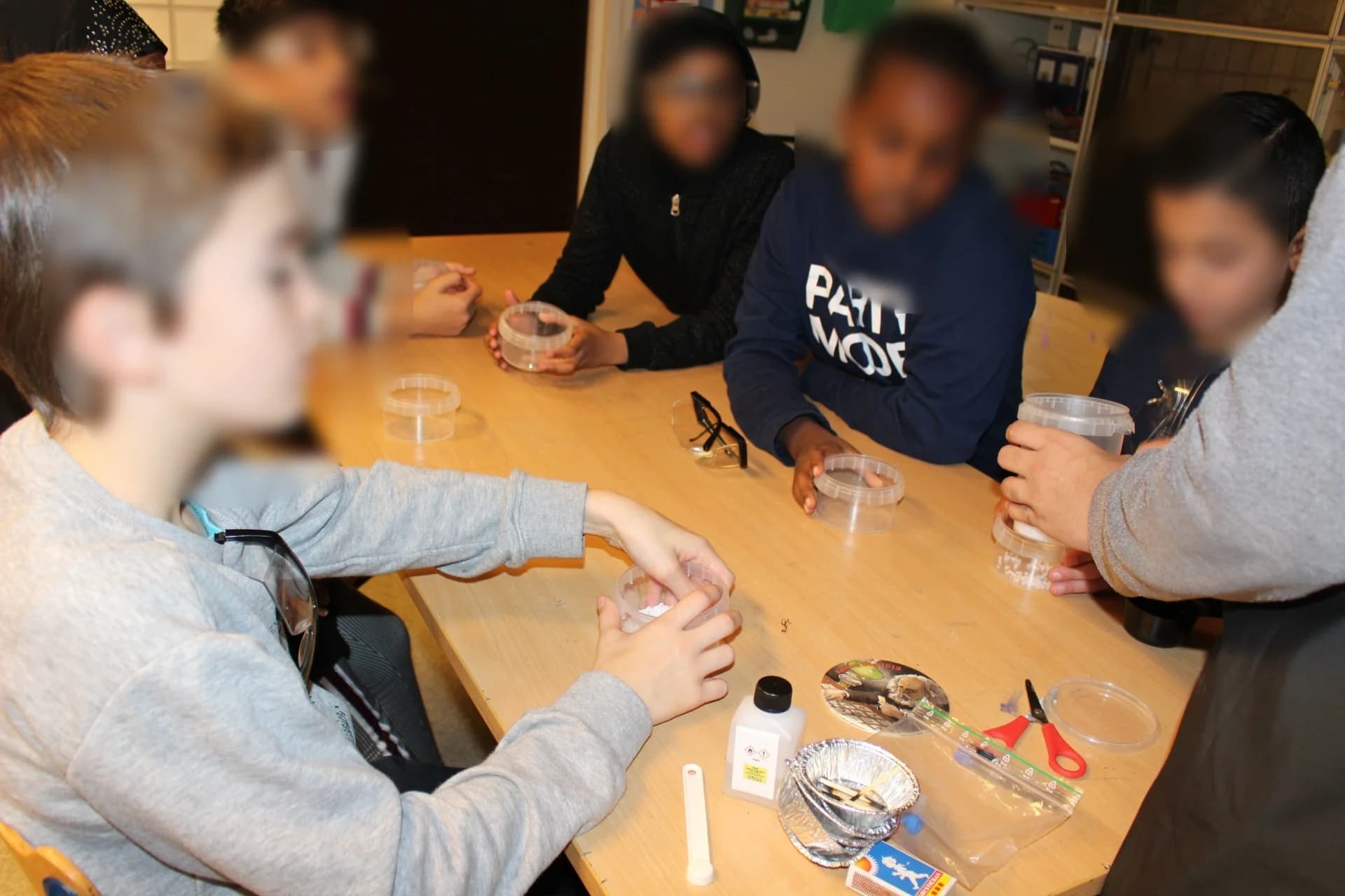 Kemins Dag - Periodiska systemet - Bild 18